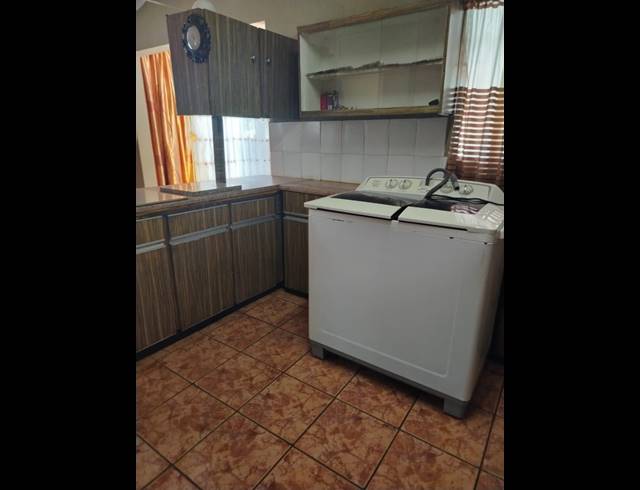 3 BEDROOM HOUSE FOR SALE IN FERNWOOD